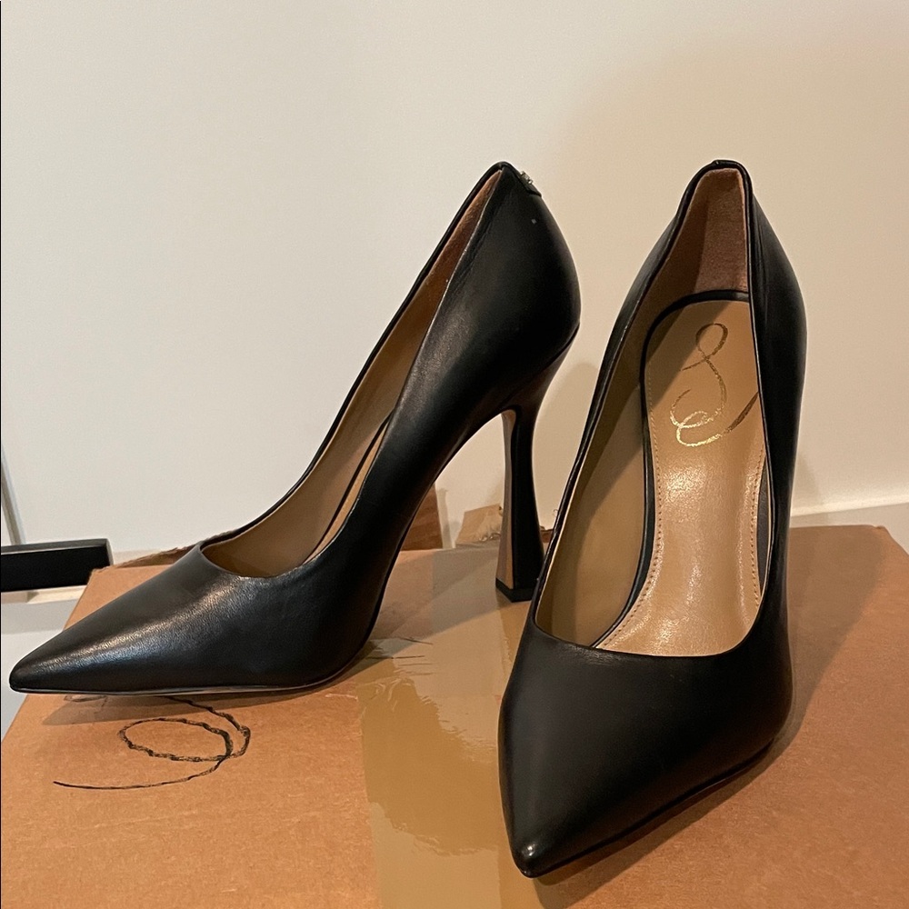 Sam Edelman Black Pointed Toe Heels
